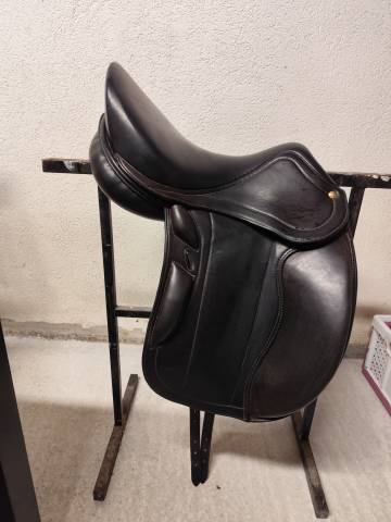 Sella da dressage Fleur de Lys Pompadour  17" - 2010