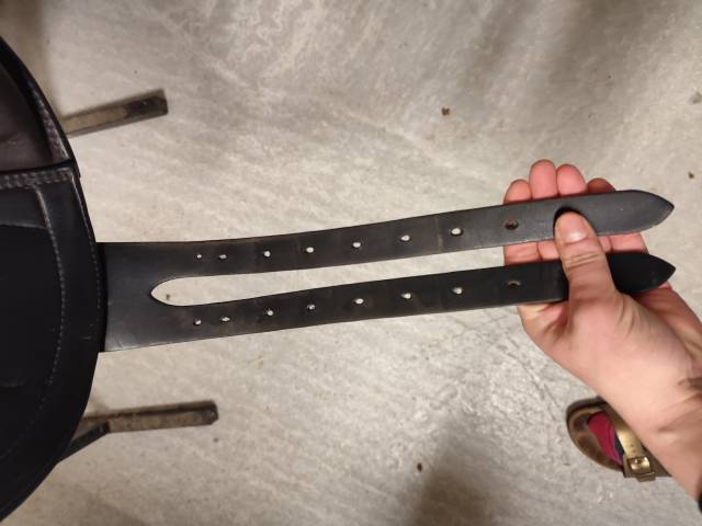 Sella da dressage Fleur de Lys Pompadour  17" - 2010