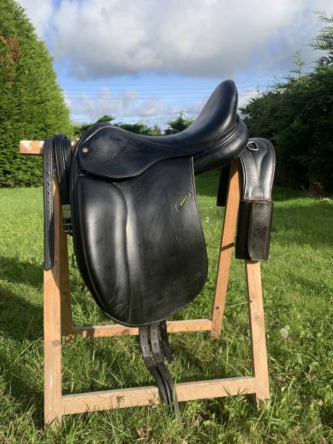 Sella da dressage Prestige Italia  17" - 2012