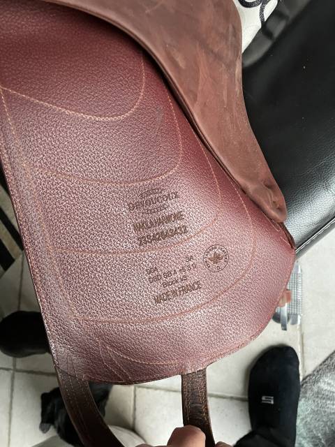 Sella da dressage Devoucoux  18" - 2024