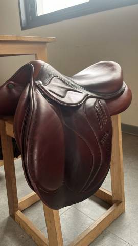 Sella da salto ostacoli Devoucoux  17" - 2020