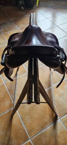 Sella da salto ostacoli Delgrange  16.5" - 2006