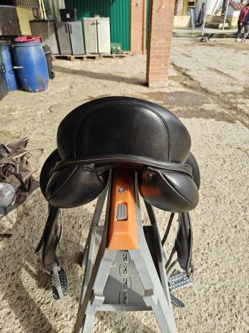 Sella dressage 