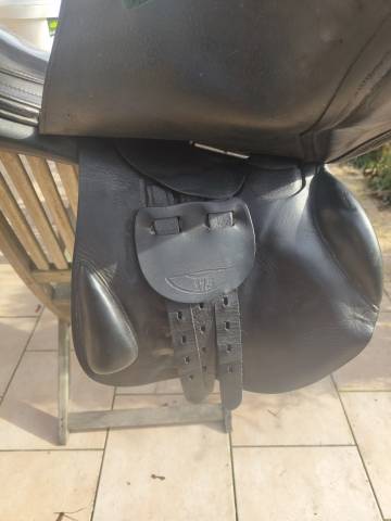 Sella da salto ostacoli  LJ 17.5" - 2009