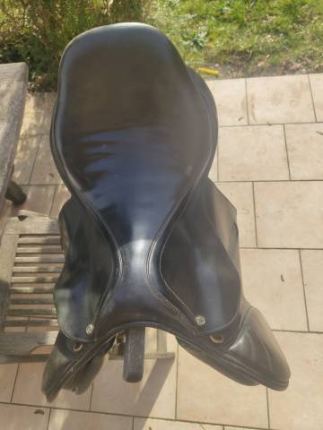 Sella da salto ostacoli  LJ 17.5" - 2009