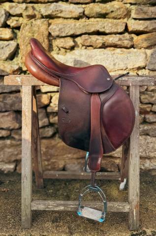 Sella da salto ostacoli CWD  17.5" - 2011