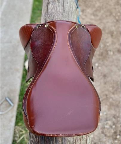 Sella da salto ostacoli Henri de Rivel  17.5" - 2019