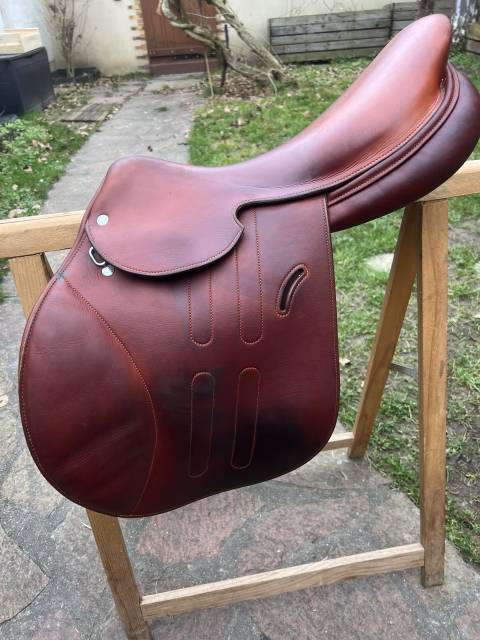 Sella da salto ostacoli Hermès  18" - 2017