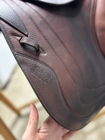 Sella da salto ostacoli CWD  17.5" - 2018