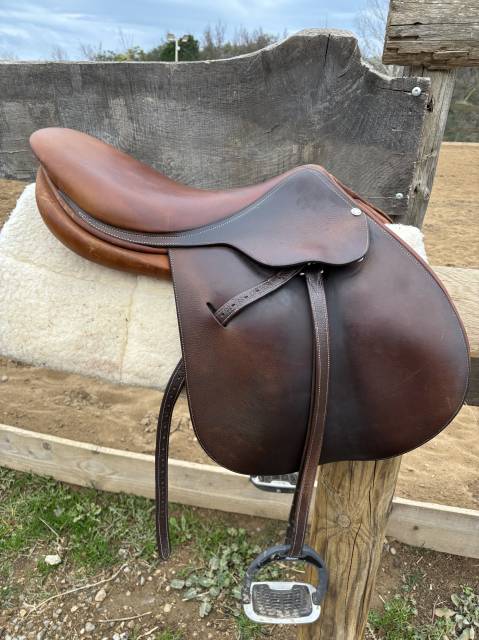 Sella da salto ostacoli Butet  17.5" - 2015