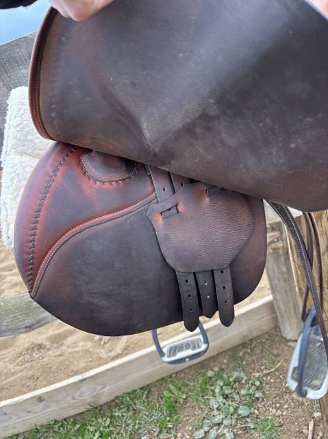 Sella da salto ostacoli Butet  17.5" - 2015