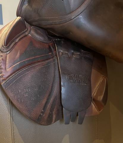 Sella da salto ostacoli CWD  18" - 2014