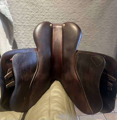 Sella da salto ostacoli CWD  18" - 2014