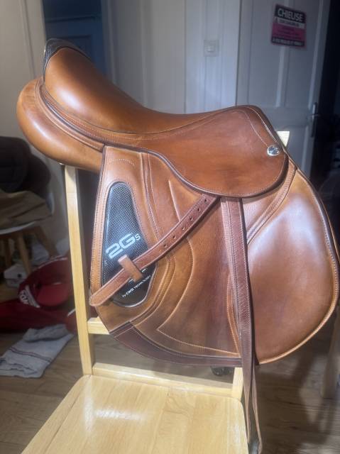 Sella da salto ostacoli CWD  17" - 2014