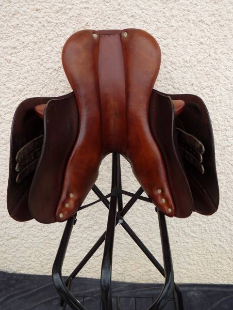 Sella da salto ostacoli Hervé Godignon  17.5" - 2018