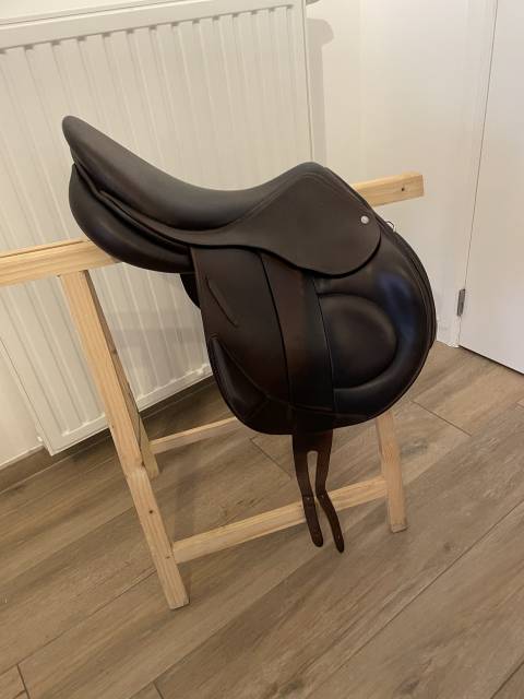 Sella da cross Childeric  18" - 2022