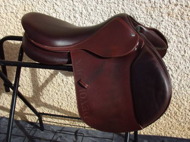 Sella da salto ostacoli Devoucoux  18" - 2023