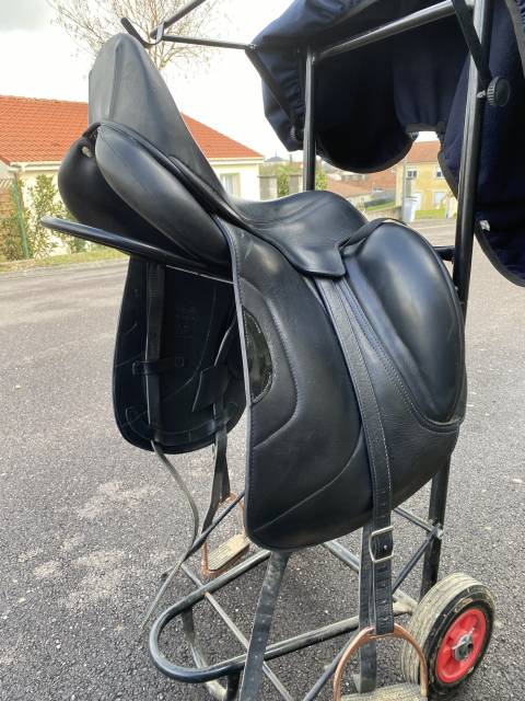 Sella da dressage Antar&egrave;s  17.5" - 2019