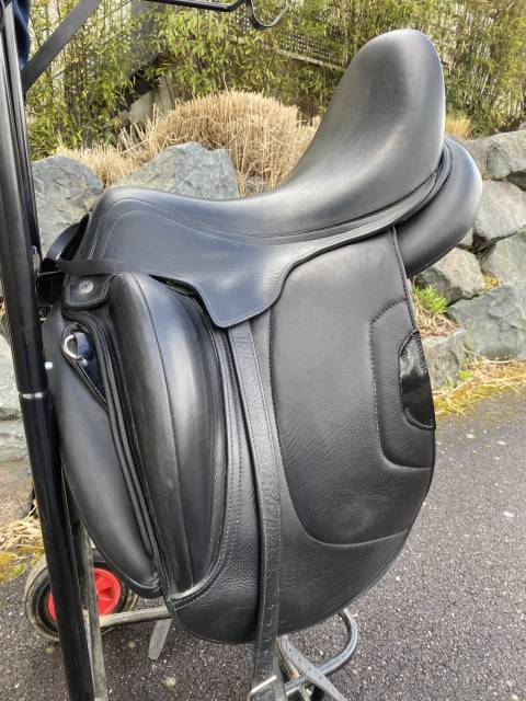 Sella da dressage Antar&egrave;s  17.5" - 2019