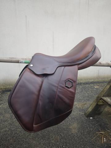 Sella da salto ostacoli  Flex on 17.5" - 2022