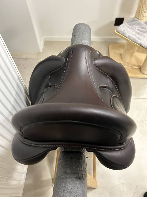 Sella da dressage Devoucoux  18" - 2017