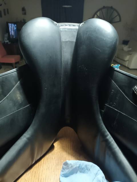 Sella da dressage Forestier  17.5" - 2009