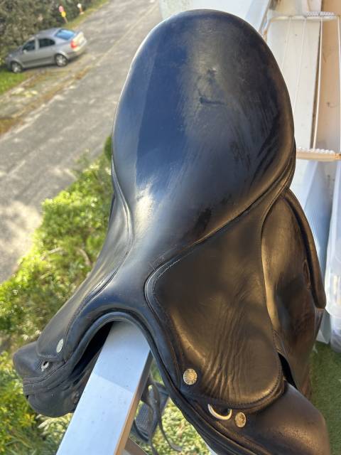 Sella da dressage Belloir  17.5" - 2021