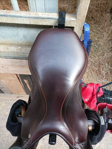 Sella Équipe expression special 17