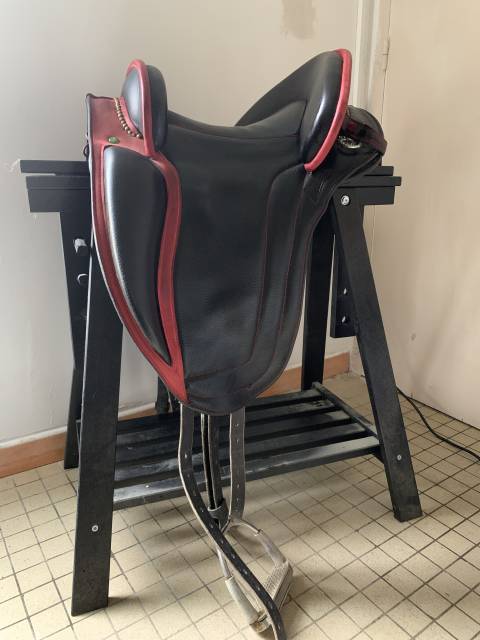 Sella da dressage Ludomar Venus  17" - 2010