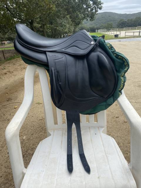 Sella da salto ostacoli Devoucoux  17.5" - 2024