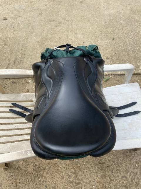 Sella da salto ostacoli Devoucoux  17.5" - 2024