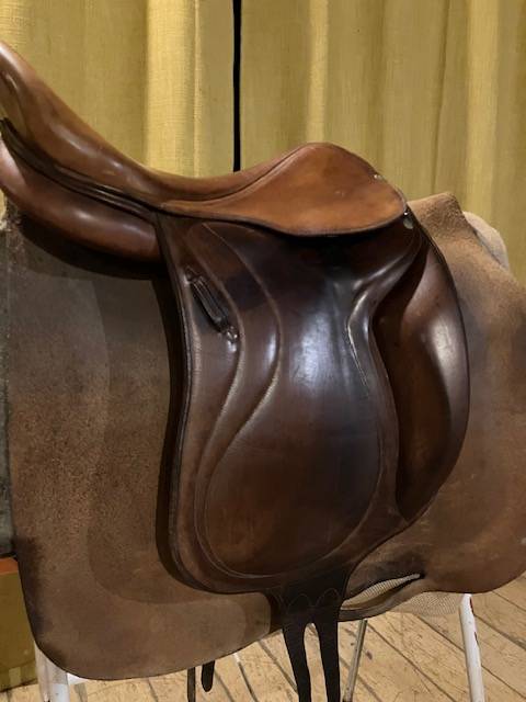 Sella da dressage Belloir  17.5" - 2010