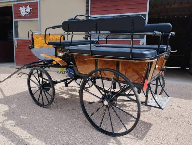 Attacchi - Wagonnette Dominiak  