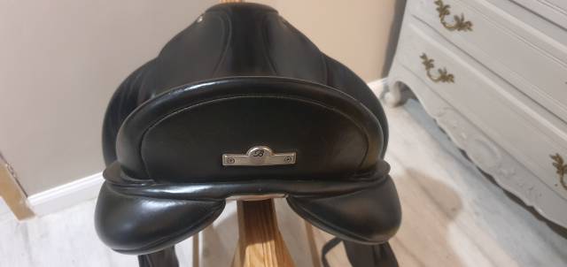 Sella da dressage Bates  17.5" - 2012
