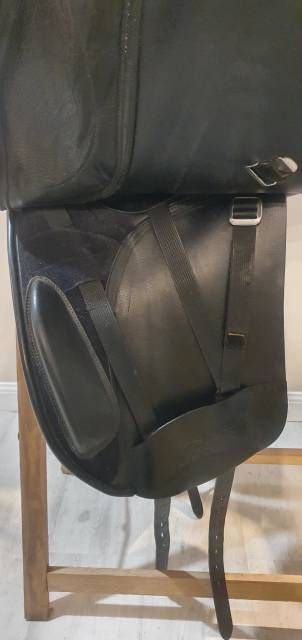 Sella da dressage Bates  17.5" - 2012