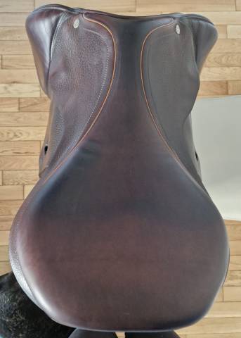 Sella da salto ostacoli Equipe  17" - 2011