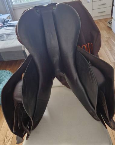 Sella da salto ostacoli Equipe  17" - 2011