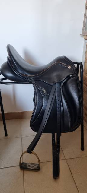 Sella da dressage Zaldi  17.5" - 2011