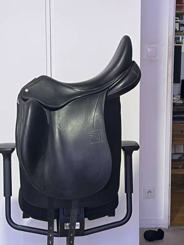 Sella da dressage Childeric  17.5" - 2019