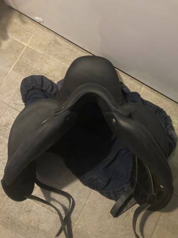 Sella da dressage Antarès  17" - 2019