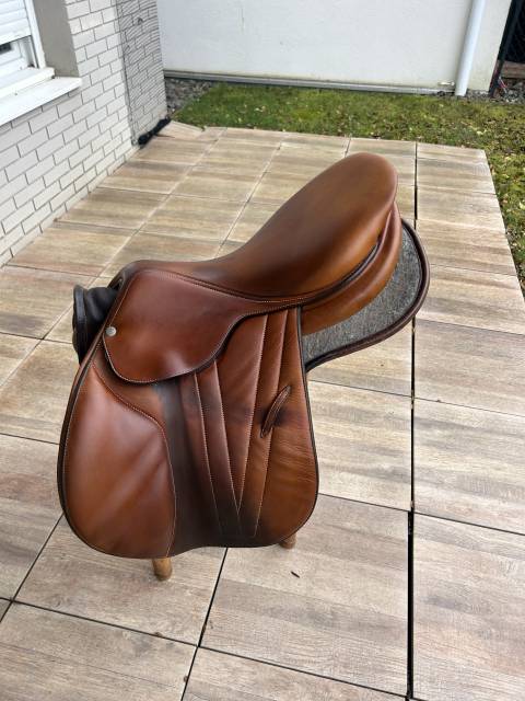 Sella da salto ostacoli Butet  17.5" - 2015