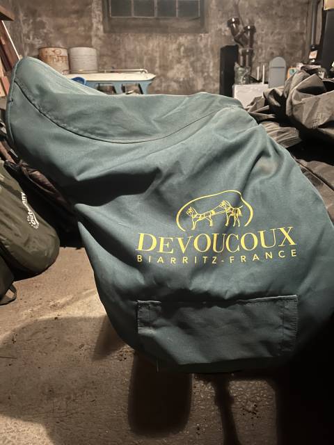 Sella da salto ostacoli Devoucoux  17.5" - 2023