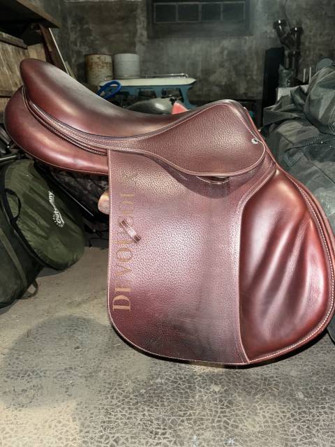 Sella da salto ostacoli Devoucoux  17.5" - 2023