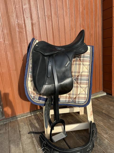 Sella da dressage Wintec Wintec contour Bloc 17.5" - 2016