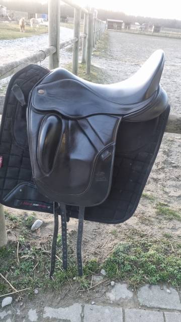 Sella da dressage Fairfax  17.5" - 2010