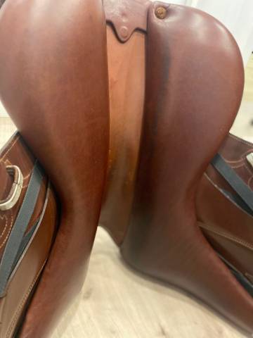 Sella da dressage CWD  18" - 2022