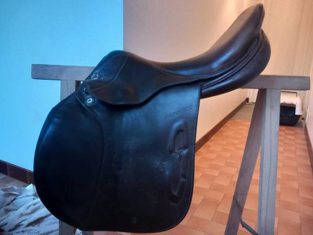 Sella da salto ostacoli Prestige Italia Michel robert 17" - 2013