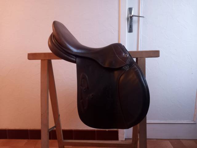 Sella da salto ostacoli Prestige Italia Michel robert 17" - 2013