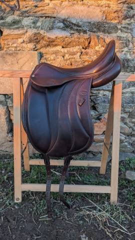 Sella da dressage Devoucoux  18" - 2015