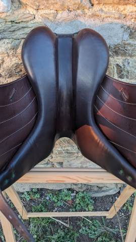 Sella da dressage Devoucoux  18" - 2015